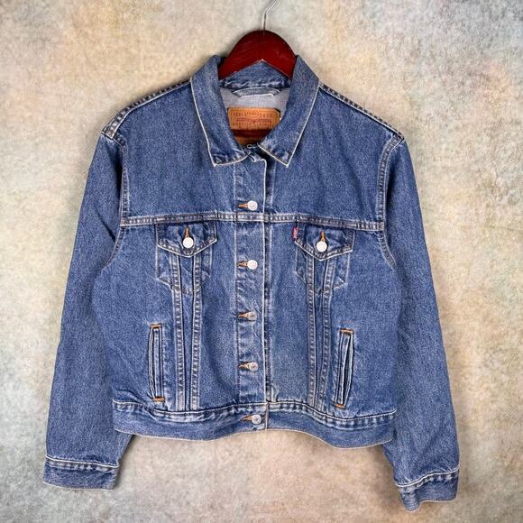 VTG 90s Levis Denim Trucker Jacket Sz L Womans Dark Wash 4310A Button Work - Picture 1 of 10